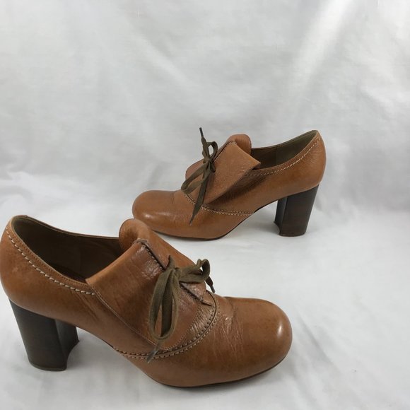 Chloe Tan Leather Lace Up Kiltie Bootie Stacked Heel Pumps Made in Italy - Picture 6 of 10